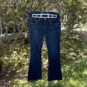 American Eagle Jeans Size 2 Short Artist Medium to Dark Wash Very good condition